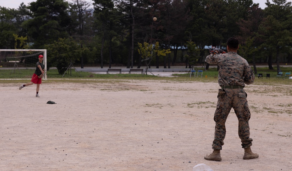 2/23 Marines and ROK Marines Celebrate the End of KMEP 25.2 with a Friendly Competition
