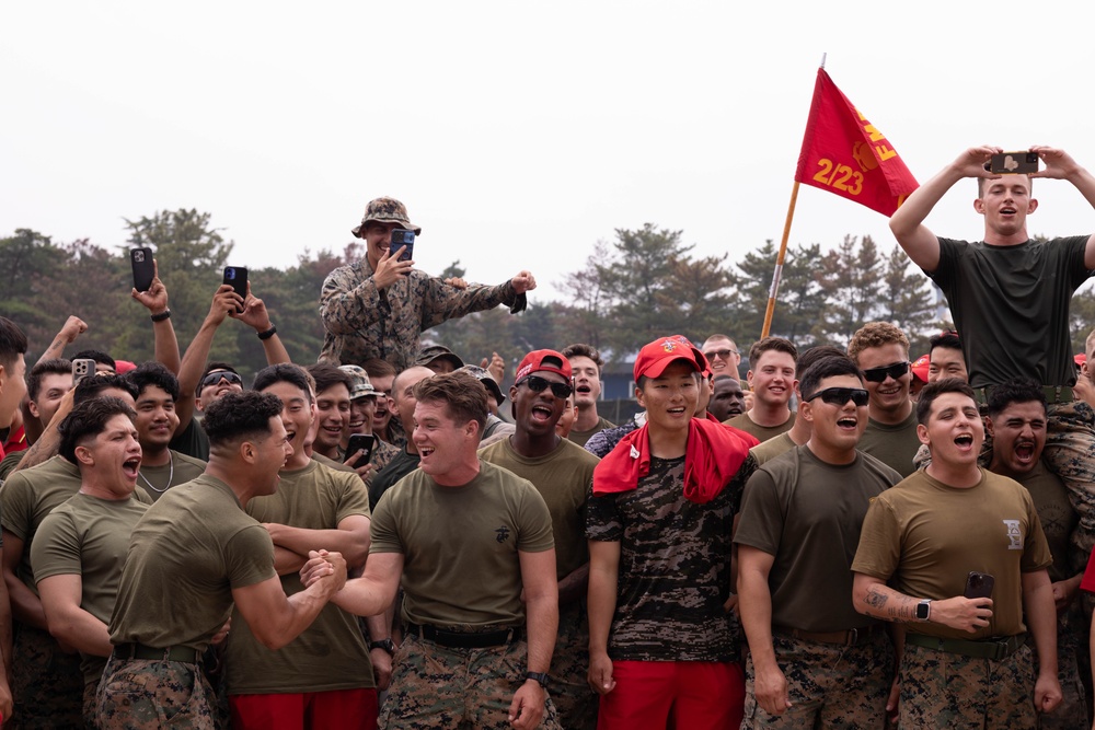 2/23 Marines and ROK Marines Celebrate the End of KMEP 25.2 with a Friendly Competition