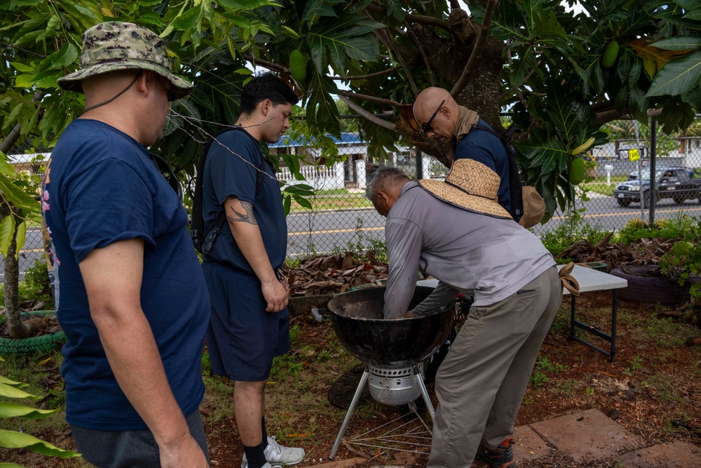 George Washington Sailors Conduct Comunity Relations Project