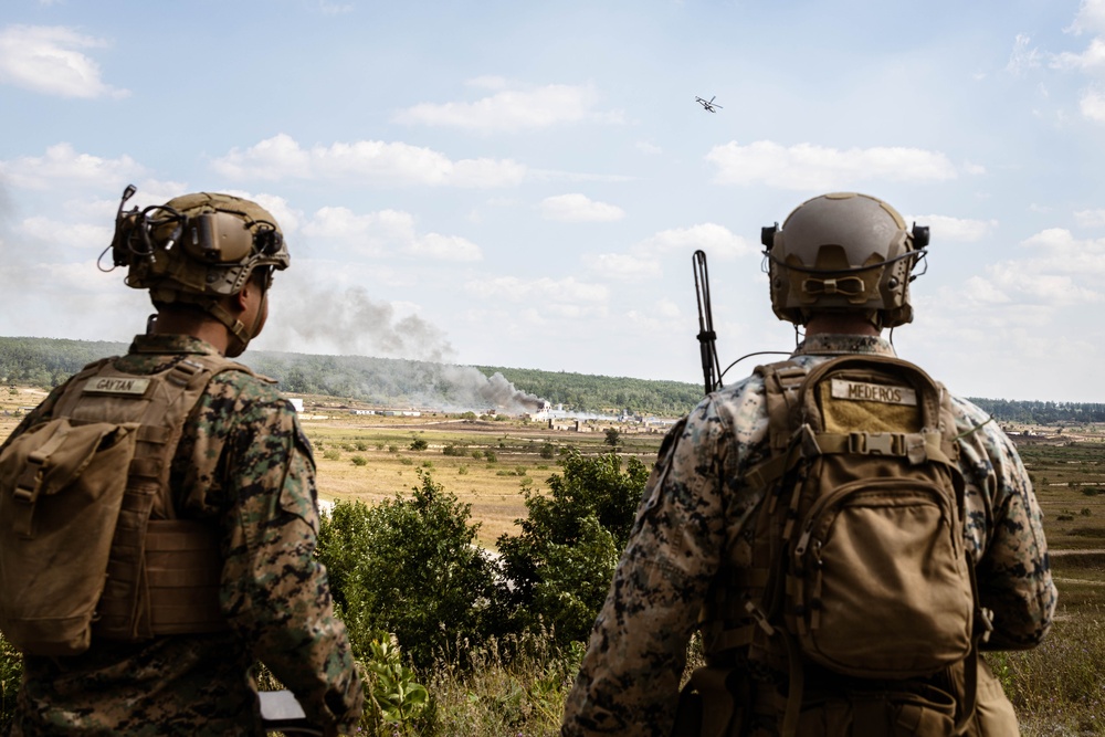 NS25: 1st ANGLICO Coordinates Close Air Support