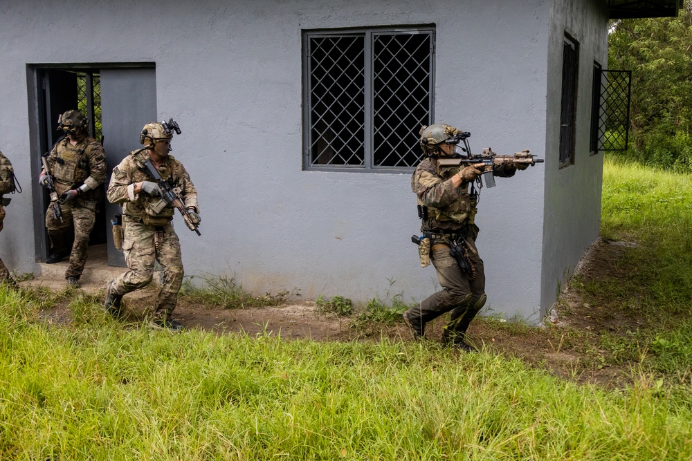 AFP, SOCPAC Conduct Close-quarter Combat Training