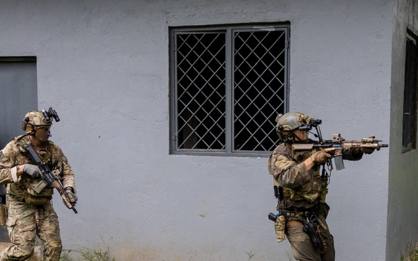 AFP, SOCPAC Conduct Close-quarter Combat Training