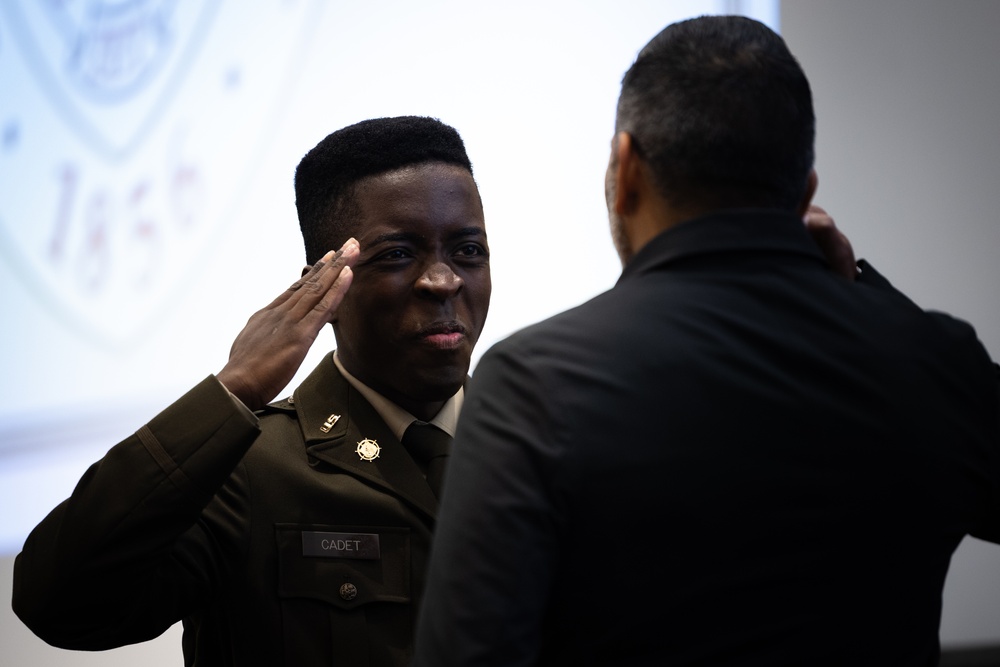 Seton Hall ROTC Cadets take the Oath of Office