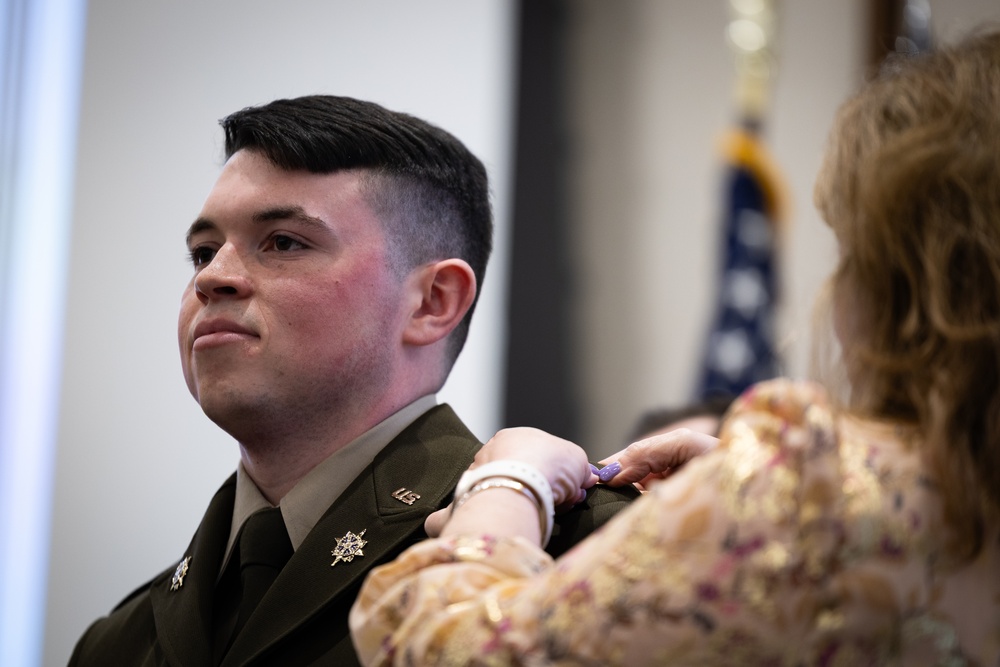 Seton Hall ROTC Cadets take the Oath of Office