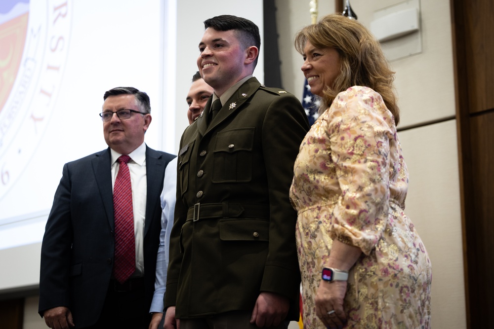 Seton Hall ROTC Cadets take the Oath of Office