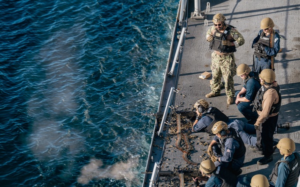M240B live-fire exercise aboard Somerset