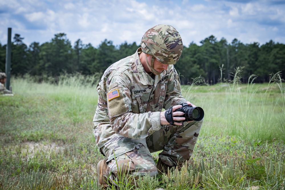 Public Affairs Covers a Weapons Qual