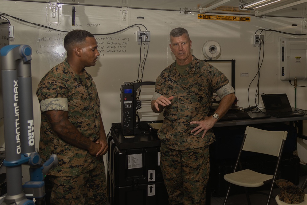 3rd MLG CG visits Engineer Support Company, 9th Engineer Support Battalion