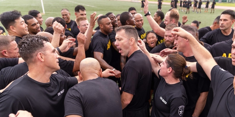 Brigadier General Jason H. Rosenstrauch, Deputy Commanding General-Support, 2nd Infantry Division, hosted a team-building physical training session