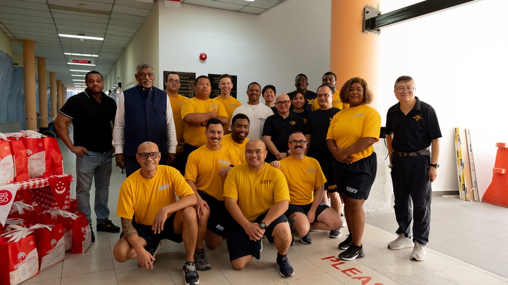 DESRON 7, CTF-73 Sailors Volunteer at Sree Narayana Mission Senior Care Center