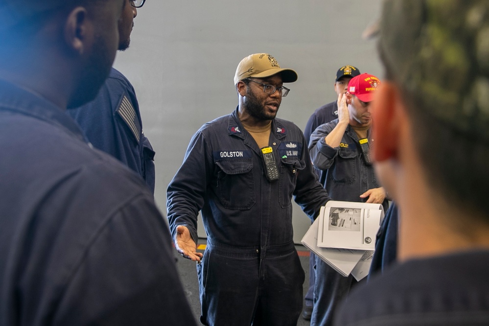Tripoli Sailors Preform Damage Control Training