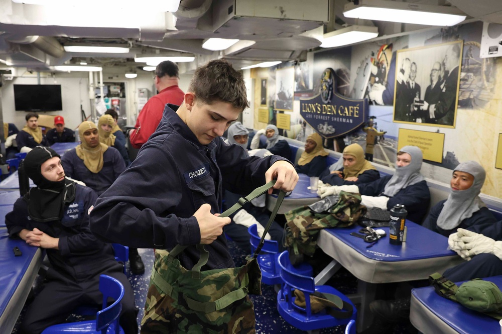 USS FORREST SHERMAN (DDG 98) GQ.