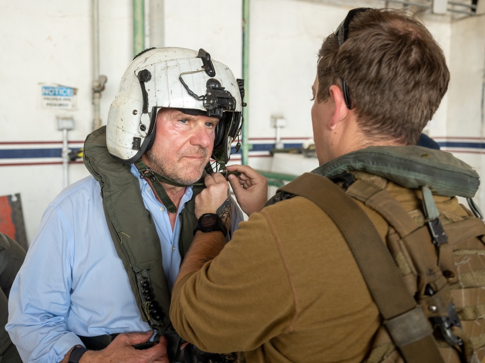 Ambassador Fertitta visits NAS Sigonella