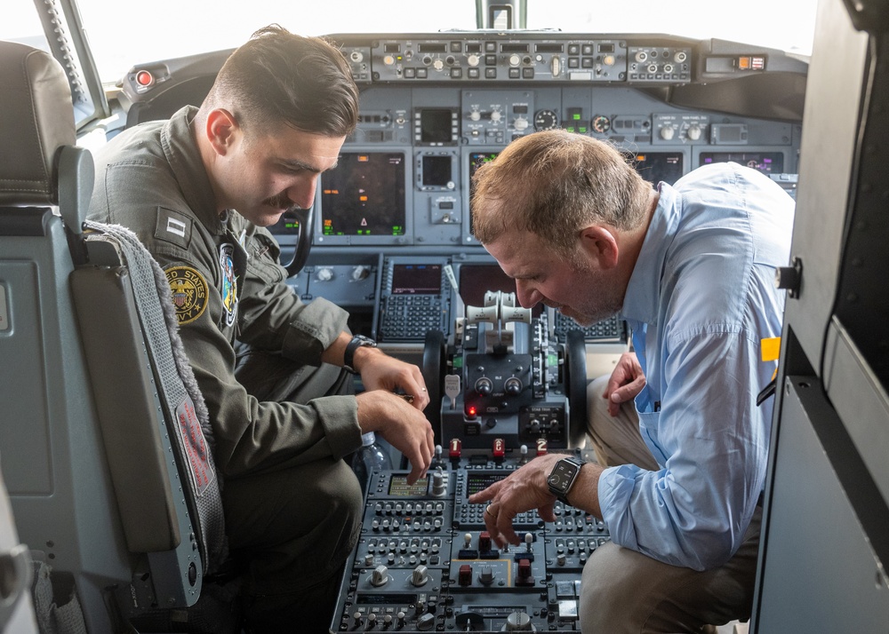 Ambassador Fertitta visits NAS Sigonella