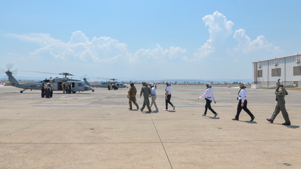 Ambassador Fertitta and Consul General Flynn visit NAS Sigonella
