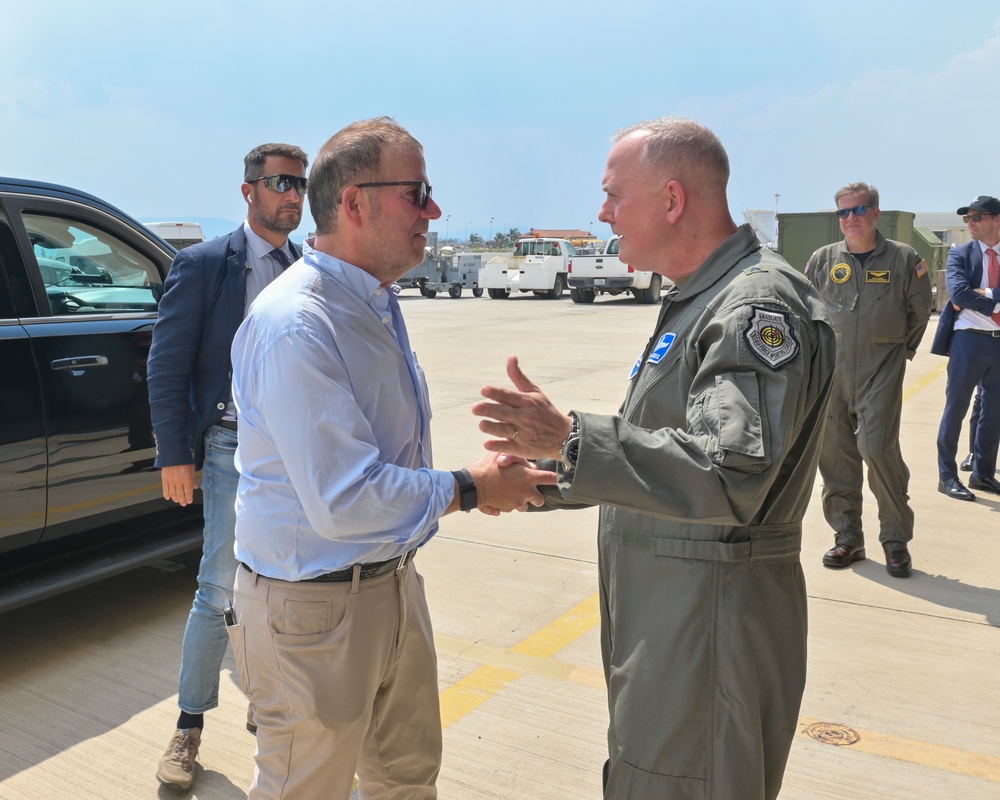 Ambassador Fertitta visits NAS Sigonella