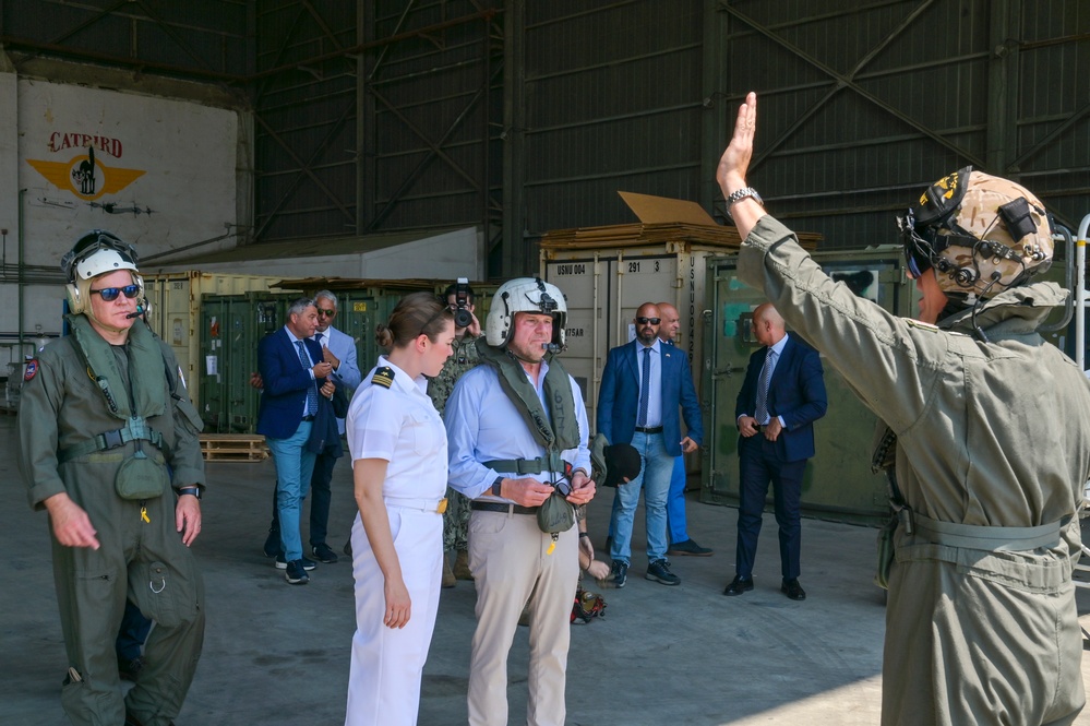 Ambassador Fertitta visits NAS Sigonella