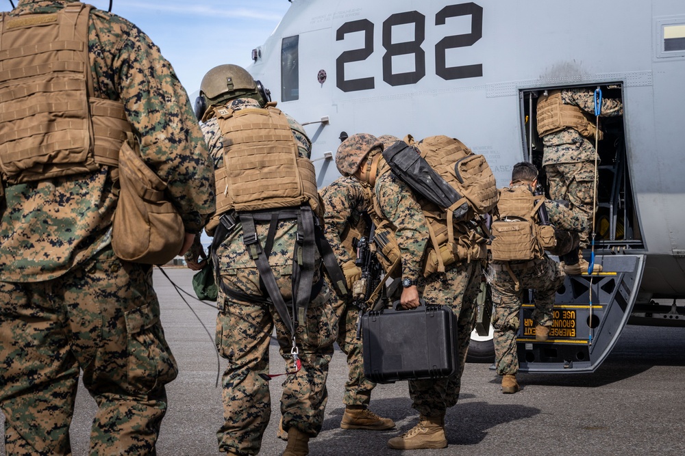 AE25 | 2/14 Conducts a HIMARS Dry-Fire