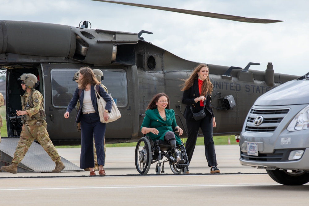 U.S. Senators Visit Camp Humphreys