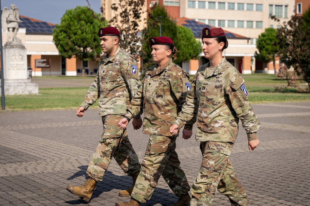 173rd Brigade Support Battalion HHC Welcomes New Commander in Ceremony