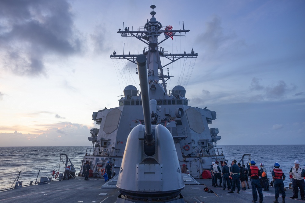 USS Curtis Wilbur (DDG 54) Conducts Man Overboard Drill