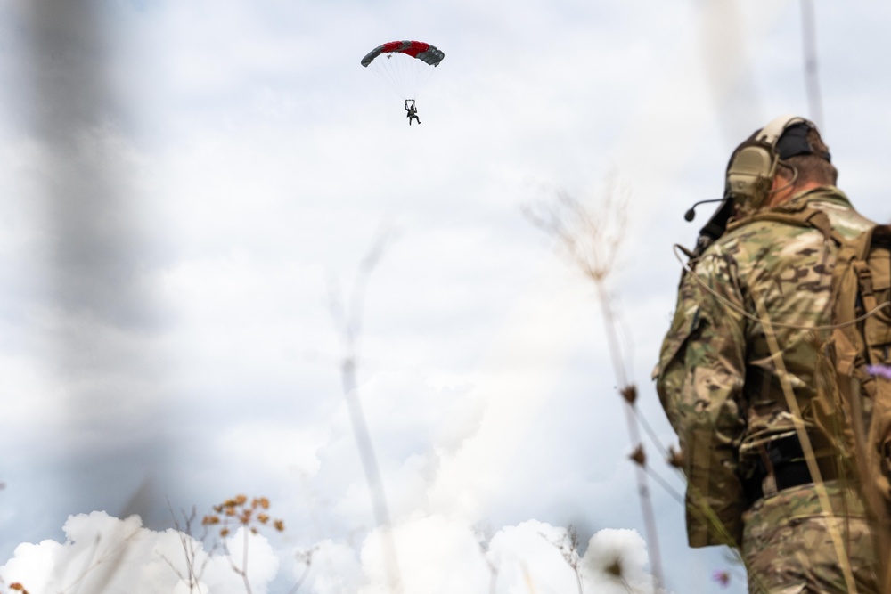 57th RQS Conducts Routine Jump Training