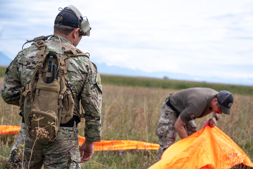 57th RQS Conducts Routine Jump Training