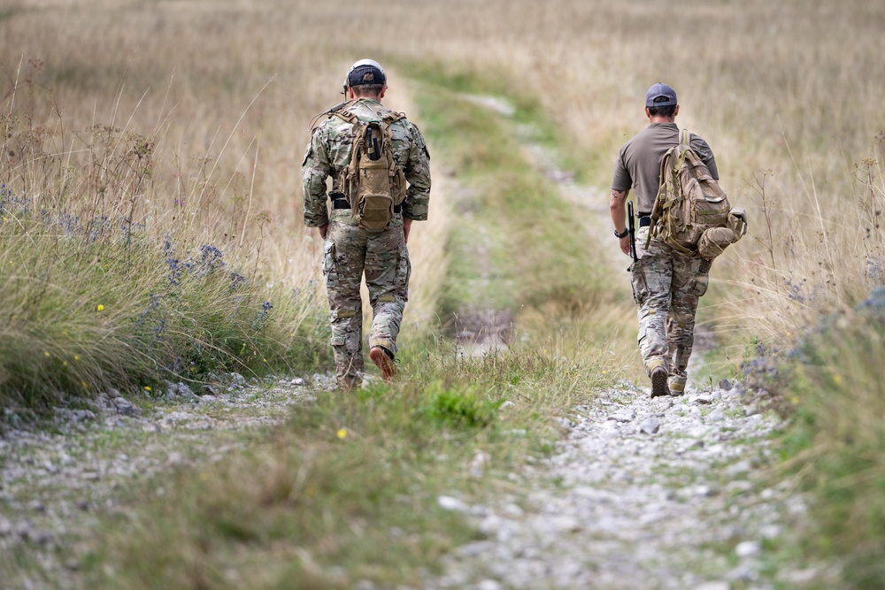 57th RQS Conducts Routine Jump Training