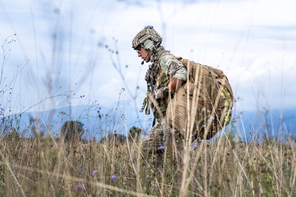 57th RQS Conducts Routine Jump Training