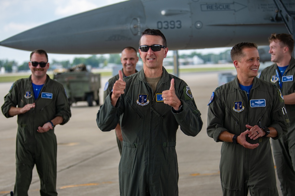 Indiana Air National Guard general takes final flight