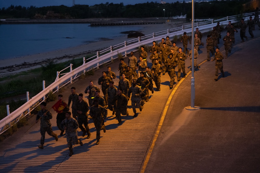 CLB 4 Conducts Battalion MCMAP PT