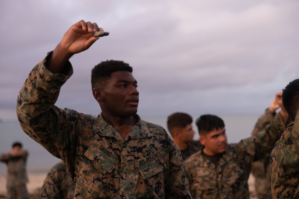 CLB 4 Conducts Battalion MCMAP PT
