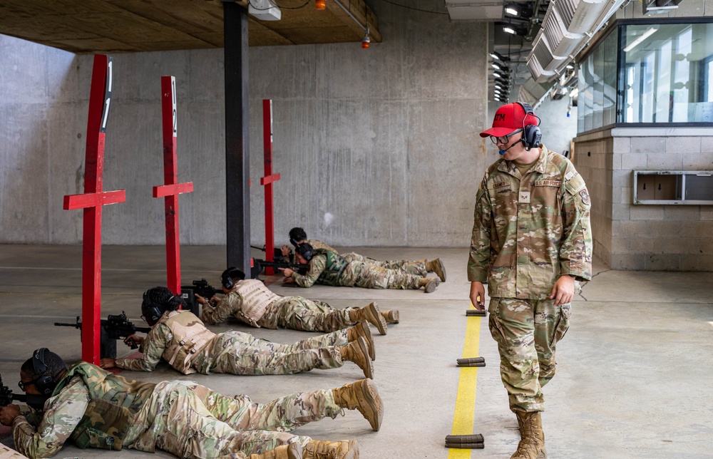 436th SFS qualifies Airmen on the M4 Carbine