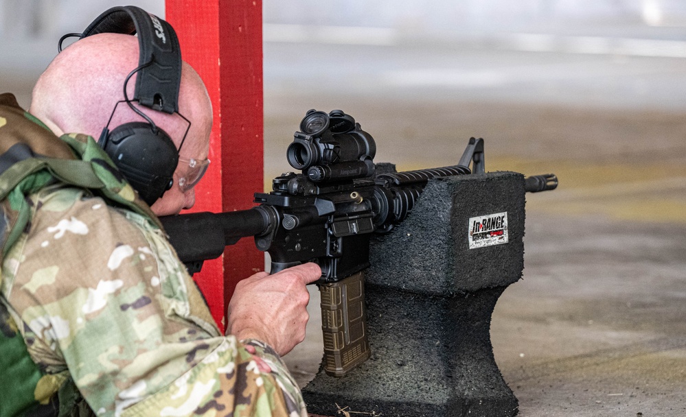 436th SFS qualifies Airmen on the M4 Carbine