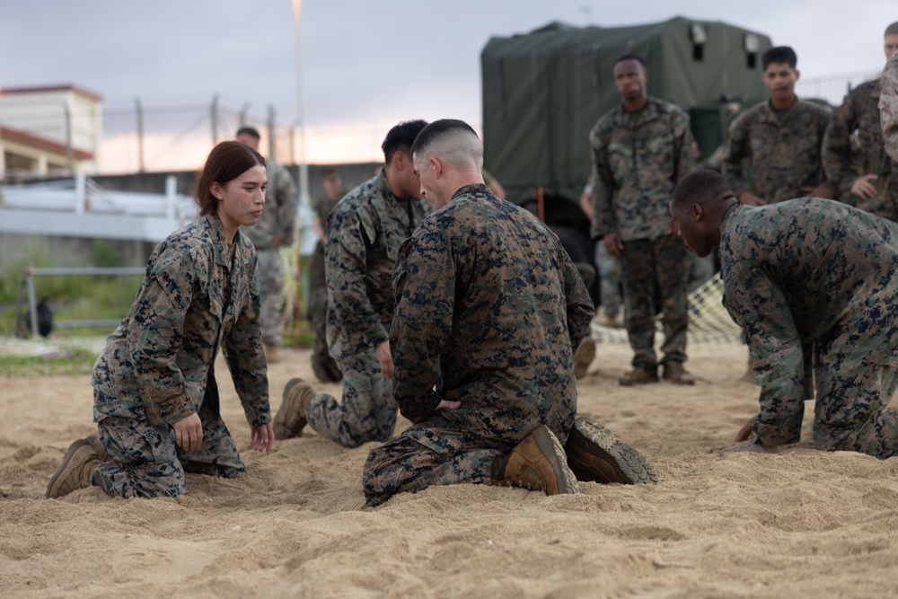 CLB 4 Conducts Battalion MCMAP PT