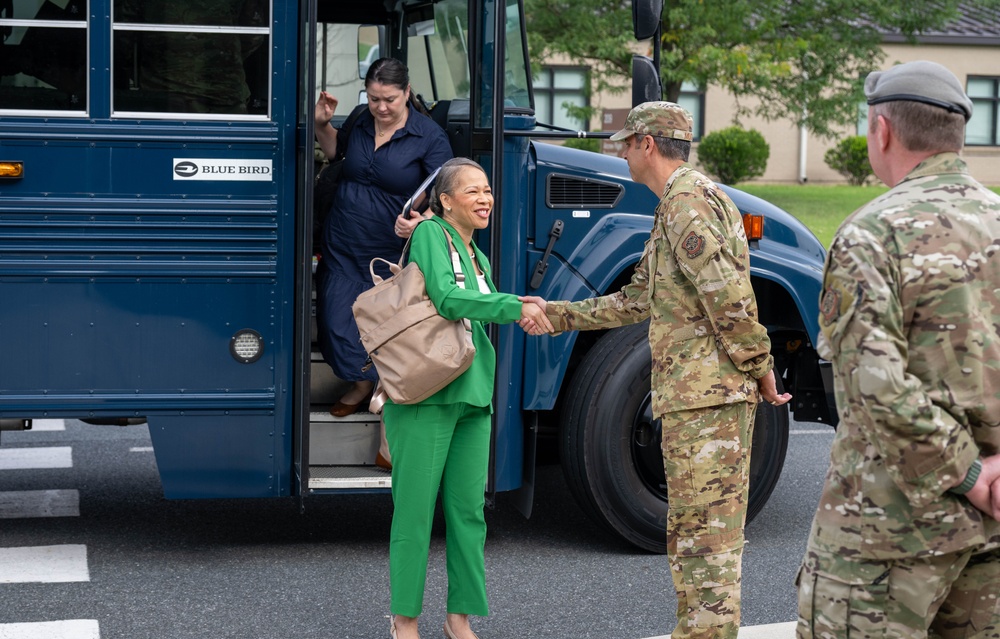 Senator visits Team Dover: Strengthening partnerships