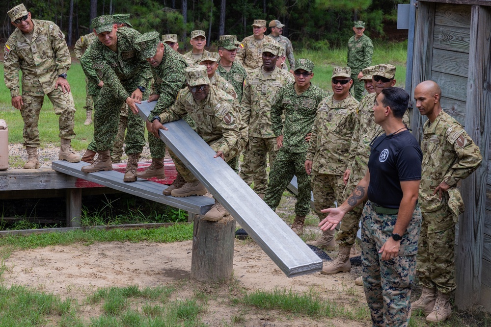 PISAJ 21 Participants and Colombian Armed Forces Sergeants Major Academy Students visit MCRD Parris Island