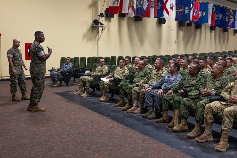 PISAJ 21 Participants and Colombian Armed Forces Sergeants Major Academy Students visit MCRD Parris Island
