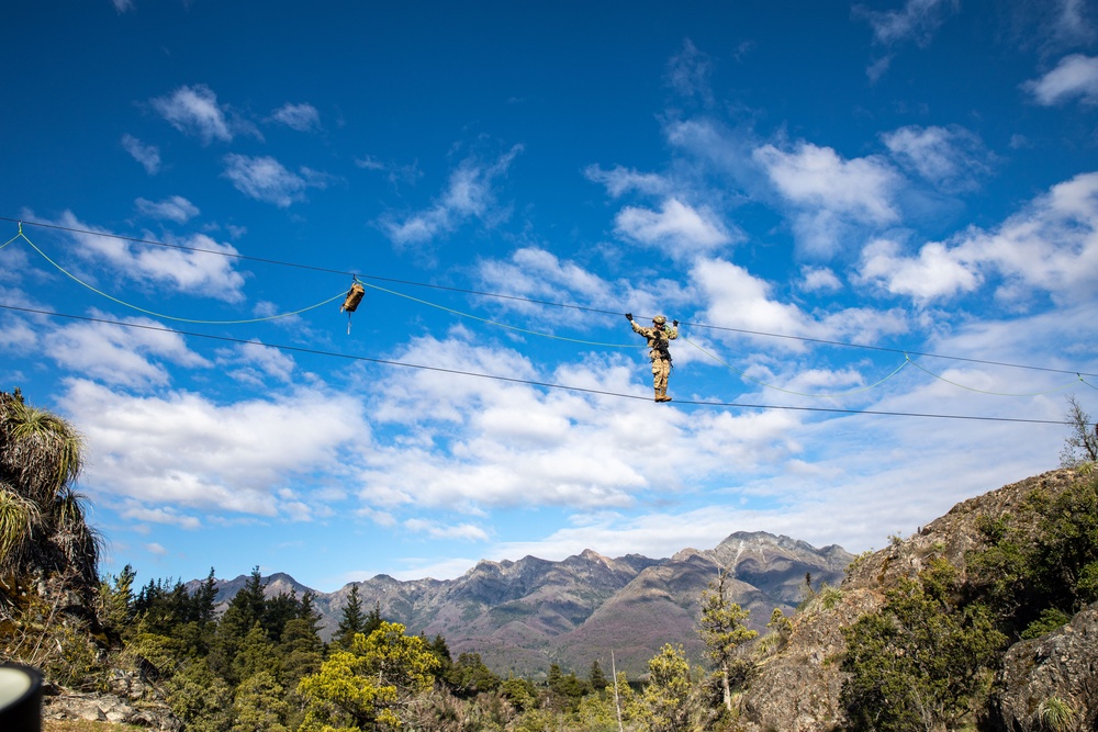 SV25 Two-Rope Bridge Training