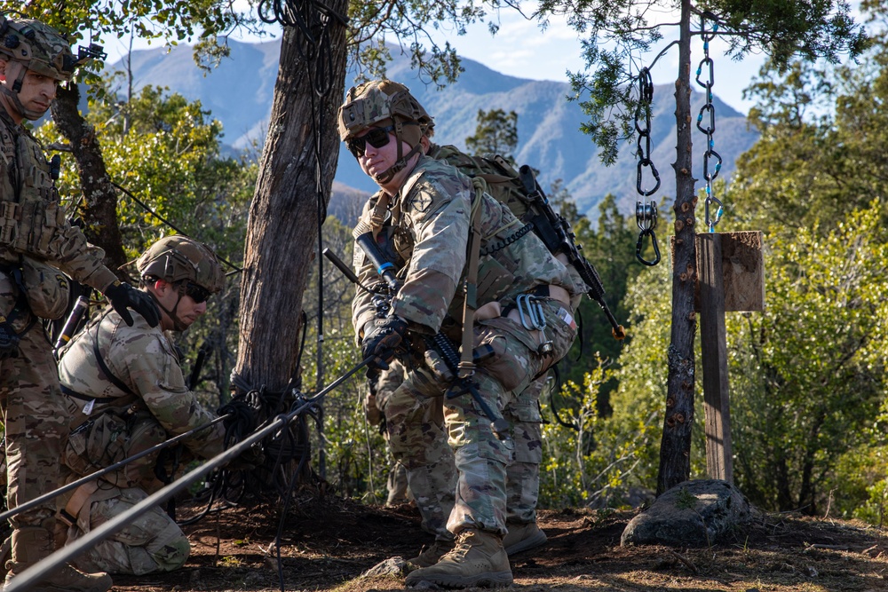 SV 25 Two Rope Bridge Training