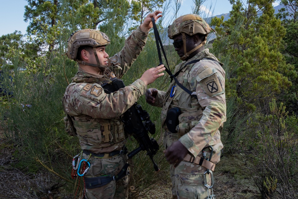 SV 25 Two Rope Bridge Training