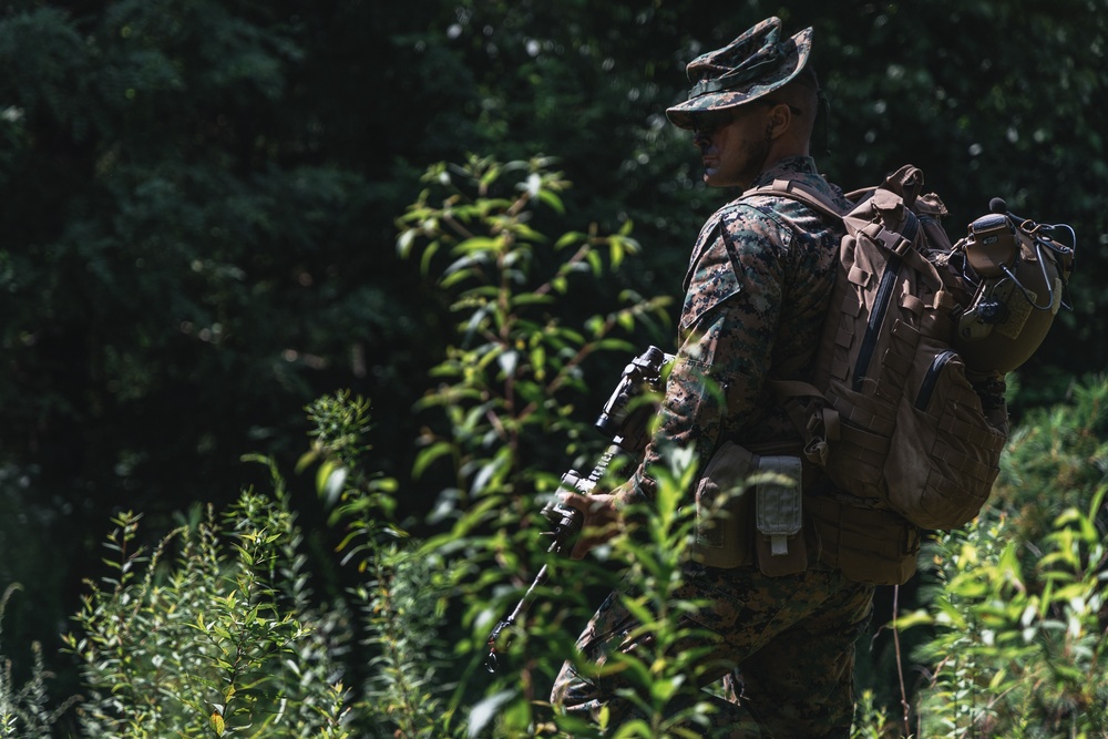 SPMAGTF-ACM | V 2/2 arrives at Camp Dawson