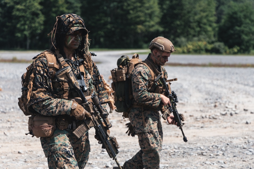 SPMAGTF-ACM | V 2/2 arrives at Camp Dawson