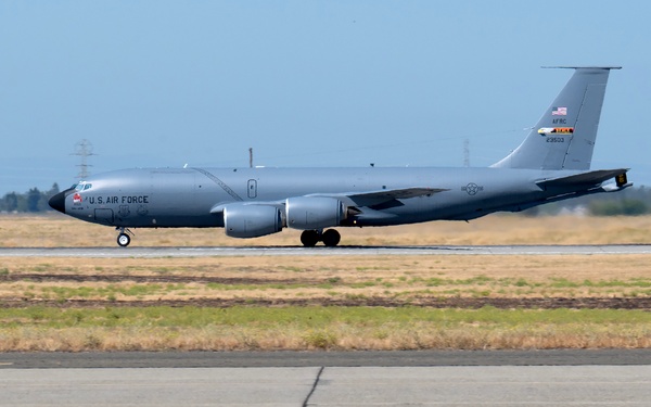 940 ARW KC-135