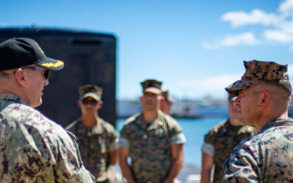 3rd Marine Littoral Regiment Leadership visits USS Vermont (SSN 792)