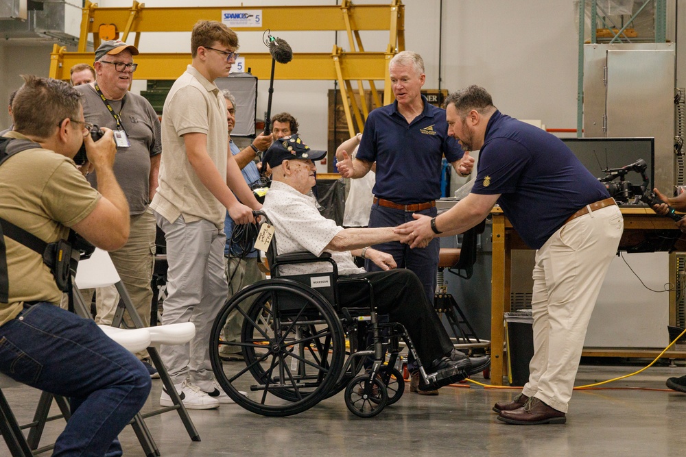 WWII Marine Corps Veteran reunited with Sherman tank