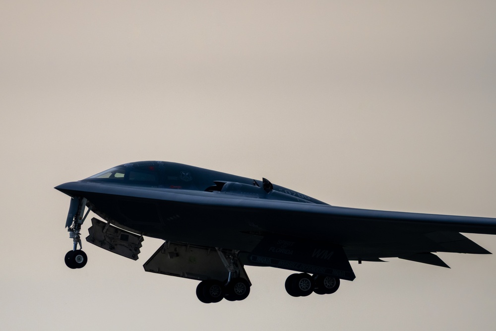Spirits of Florida and New York depart Whiteman AFB