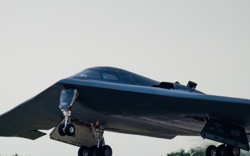 Spirits of Florida and New York depart Whiteman AFB