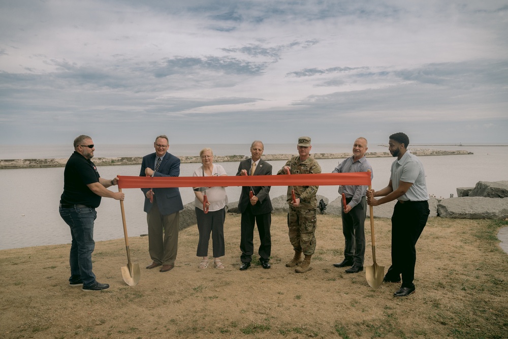 Corps of Engineers and City of Oswego Celebrate Significant Breakwater Repairs