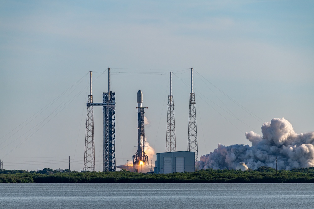 Starlink 10-20 Launches from Cape Canaveral Space Force Station